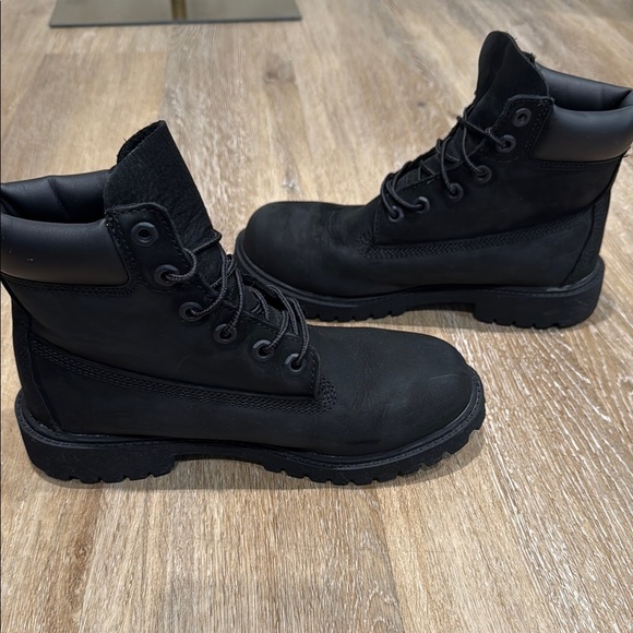 Timberland Size 5 Black Ankle Boots with Padded Collar - Picture 6 of 12